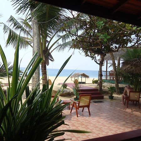 Whitepearl Beach Hikkaduwa Buitenkant foto