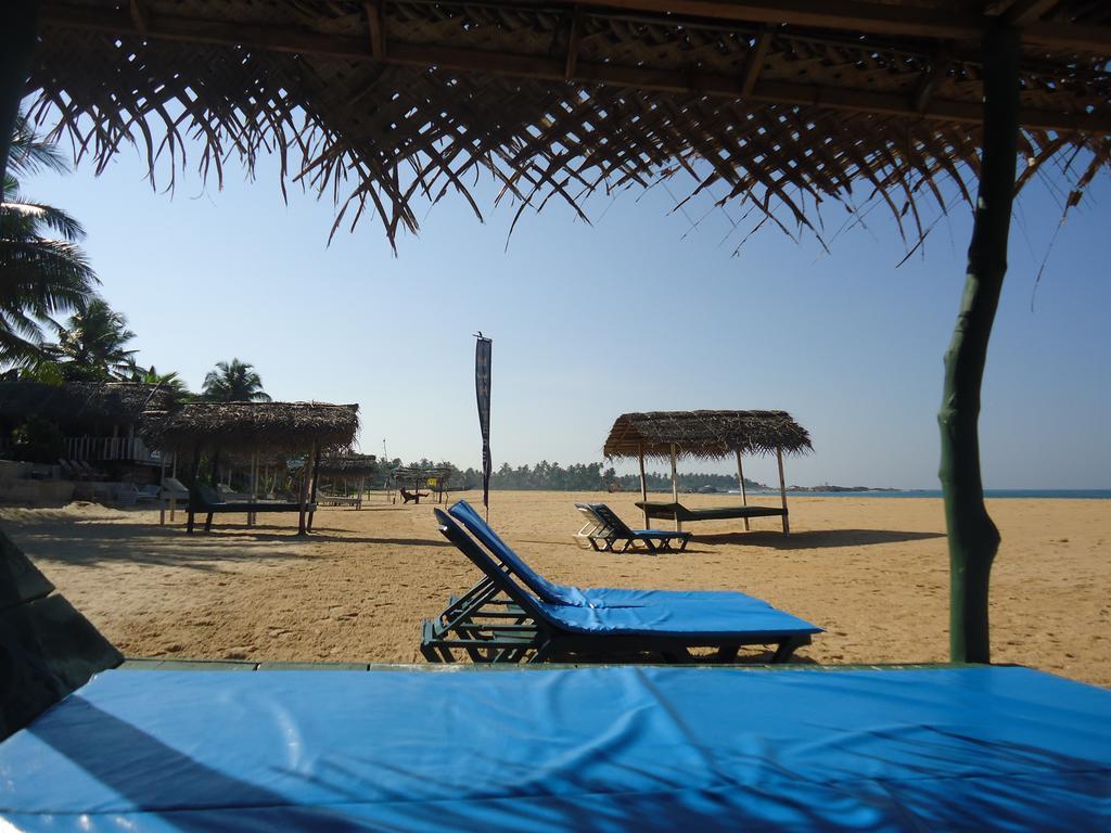 Whitepearl Beach Hikkaduwa Buitenkant foto