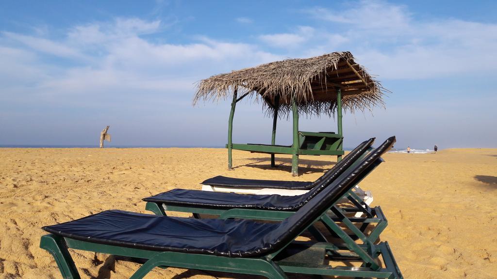 Whitepearl Beach Hikkaduwa Buitenkant foto
