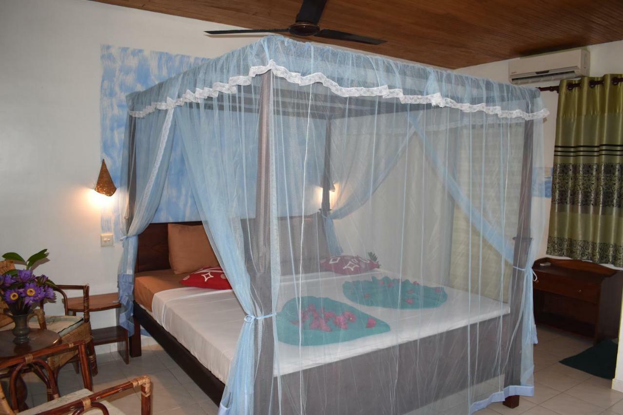 Whitepearl Beach Hikkaduwa Buitenkant foto