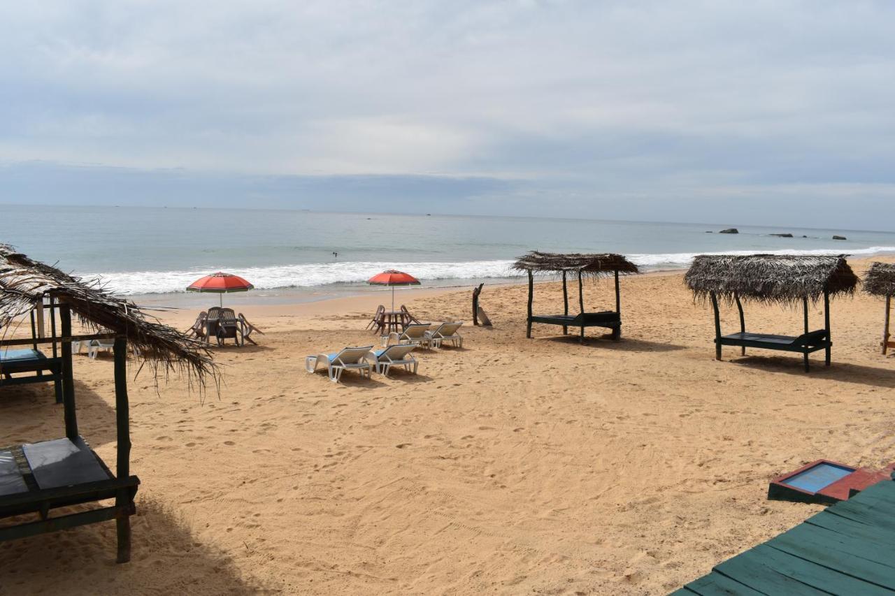 Whitepearl Beach Hikkaduwa Buitenkant foto